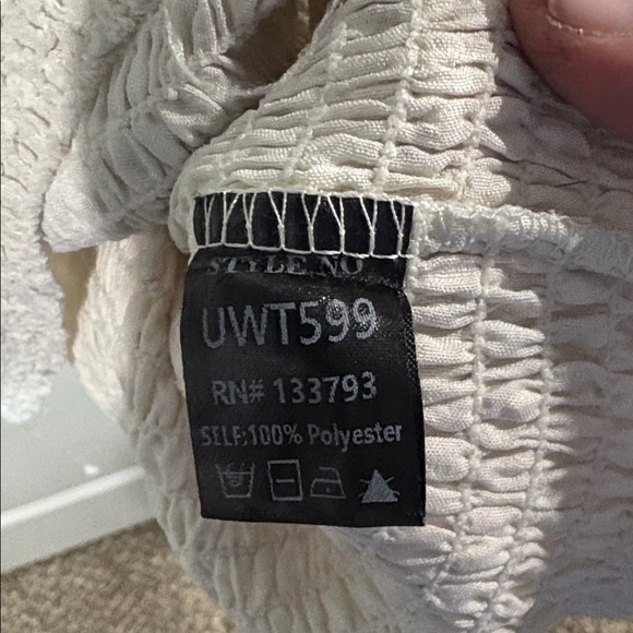 POL Textured Cream Top - NWOT - Picture 3 of 6